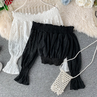 Γυναικεία μπλούζα με γυμνούς ώμους και μακριά μανίκια σε λευκό, μαύρο και ροζ χρώμα