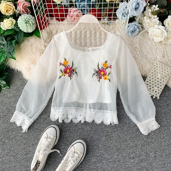 Bluză de damă modernă cu sigiliu cu broderie și mâneci 3/4