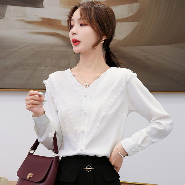 Női ing V-nyakú, rózsaszín és fehér szalaggal