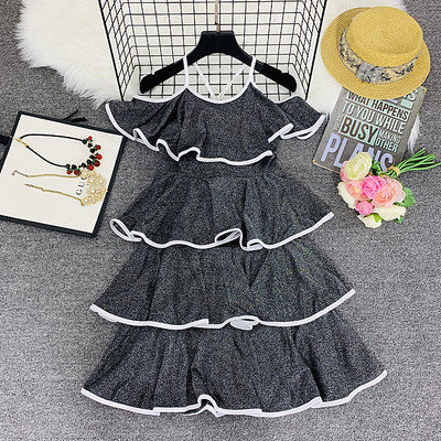 Model rochie de dama croiala in negru si roz