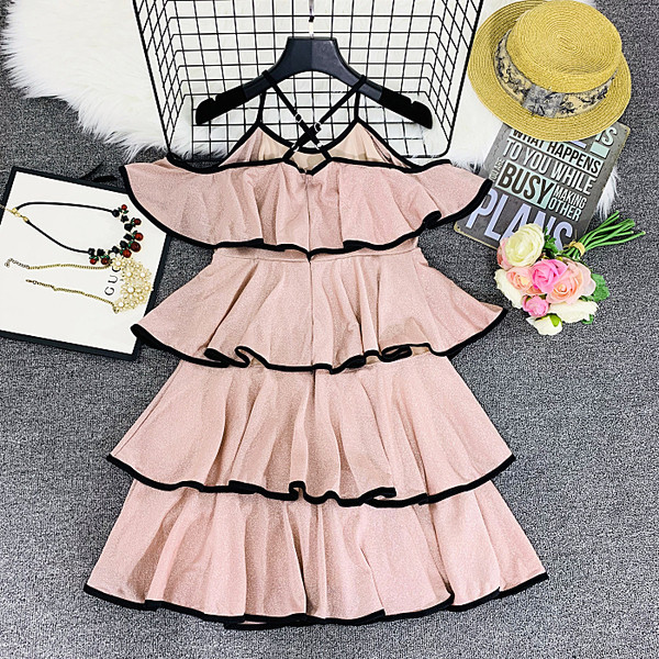 Model rochie de dama croiala in negru si roz