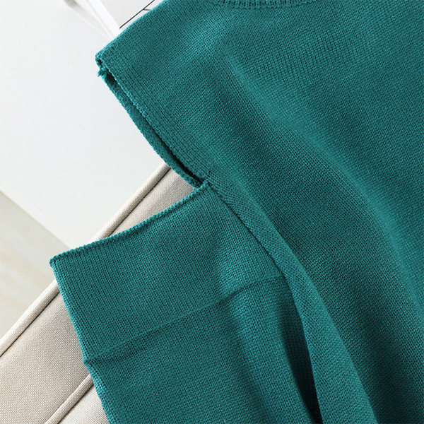 Csupasz vállú női pulóver több színben