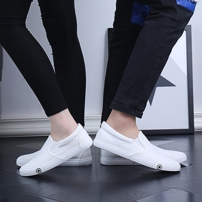 Καθημερινά ανδρικά μοκασίνια  σε λευκό, μαύρο και μπλε χρώμα