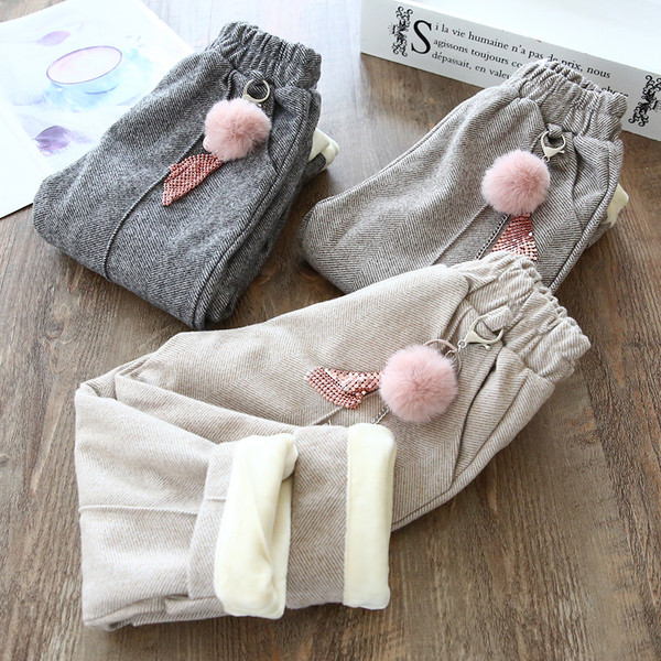 Model nou de pantaloni copii pentru fete cu buzunare