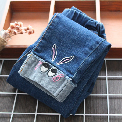 Κορυφαία παιδικά τζιν με μπλε κέντημα - για κορίτσια