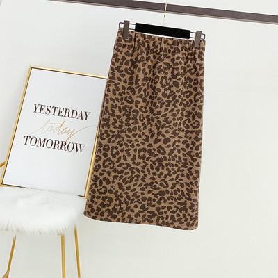 Μοντέρνο γυναικείο φόρεμα λεοπάρδαλης σε διάφορα χρώματα