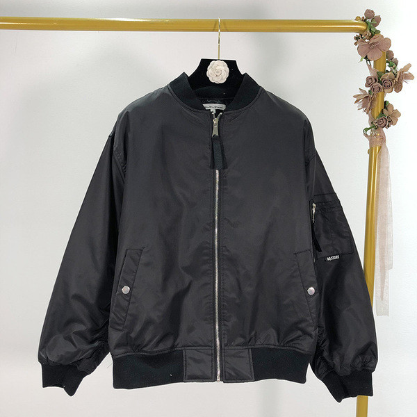 Γυναικείο  μπουφάν άνοιξης-φθινοπώρου με φερμουάρ και τσέπες σε δύο χρώματα