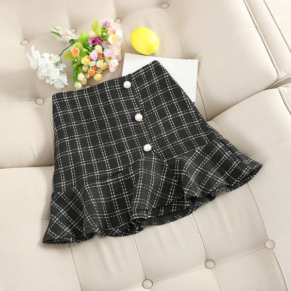 Fusta de dama moderna in carouri cu perle in mai multe culori