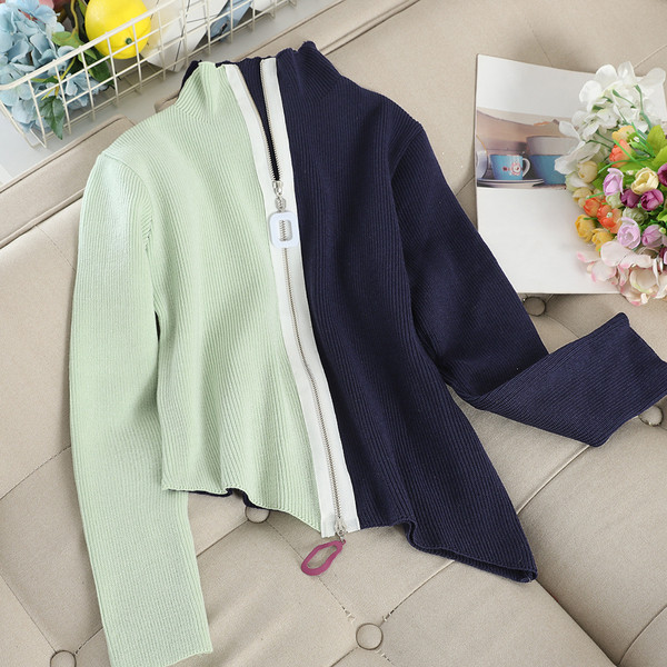 Model asimetric de pulover de dama cu fermoar in mai multe culori