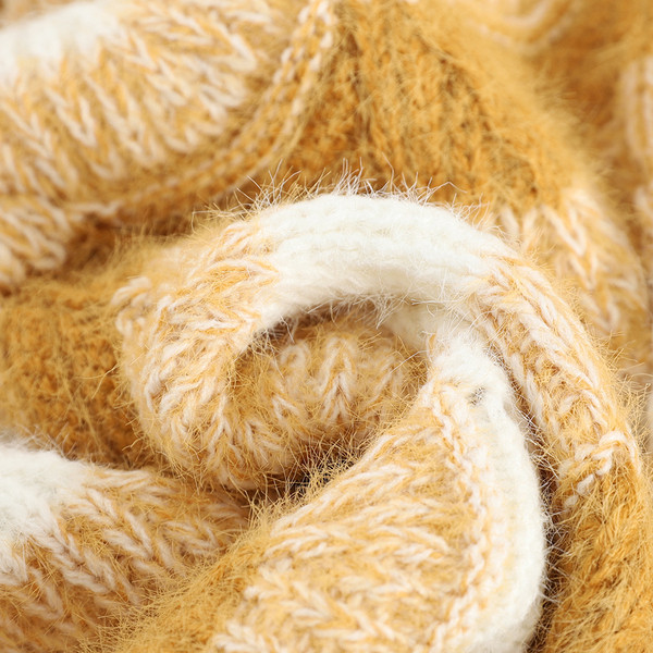 Μοντέρνο γυναικείο πουλόβερ με λαιμόκοψη σε διάφορα χρώματα