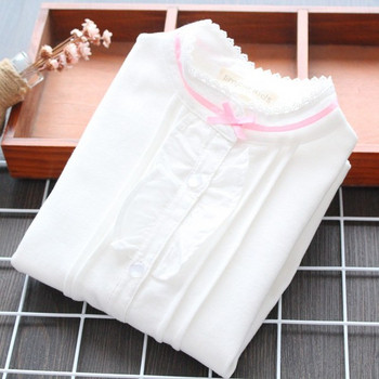 Нов модел актуална детска риза с ниска поло яка в бял цвят