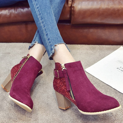 Modern női csizma vastag sarkú fekete, bézs és lila flitterekkel