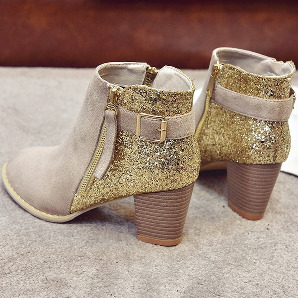 Modern női csizma vastag sarkú fekete, bézs és lila flitterekkel