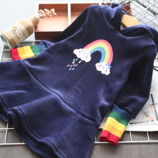 Új modell alkalmi gyerekruha rátéttel - szabású modell kék és rózsaszín színekben