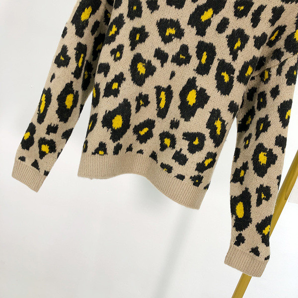 Γυναικείο καθημερινό πουλόβερ  με ζωική και με εκτύπωση