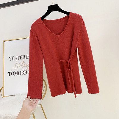 Női pulóver V-nyakkal és nyakkendővel