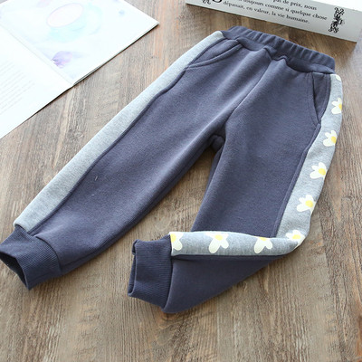 Μοντέρνο αθλητικό παντελόνι με μοτίβο λουλουδιών για κορίτσια