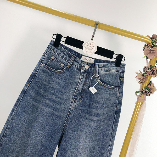 Blugi de dama de culoare albastra si talie inalta - model larg