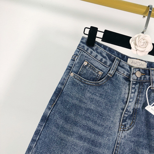 Blugi de dama de culoare albastra si talie inalta - model larg