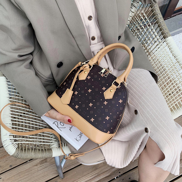 Modern női táska ökobőr cipzárral, két színben