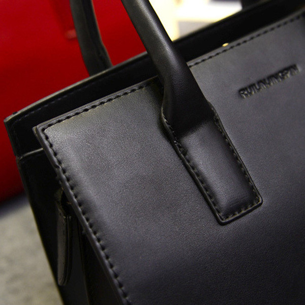 Geanta de dama eleganta in alb, negru, rosu si albastru