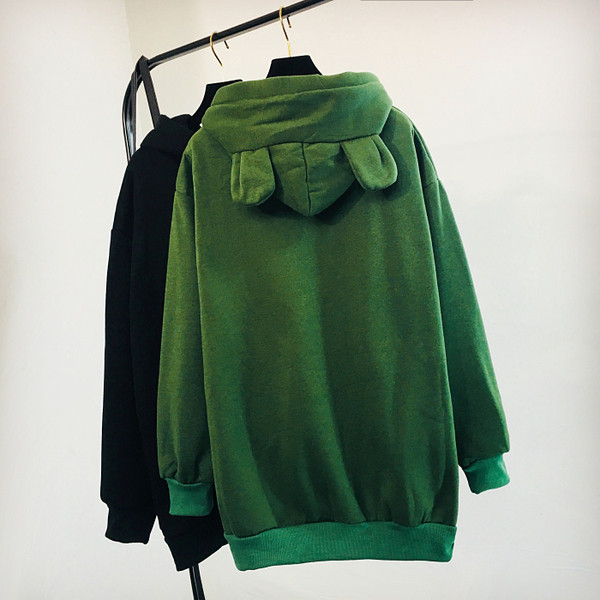 Γυναικείο φούτερ με έγχρωμη εφαρμογή σε πράσινο και μαύρο χρώμα