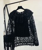 Bluză de damă din dantelă cu mâneci lungi în negru, alb și bej