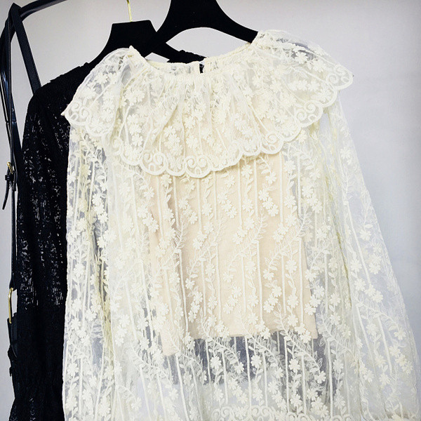 Bluză de damă din dantelă cu mâneci lungi în negru, alb și bej