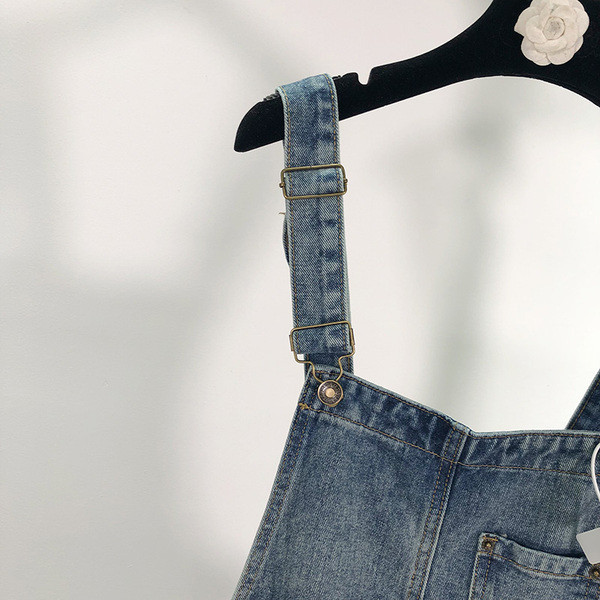 Salopeta casual dama din denim de culoare albastra - model lat