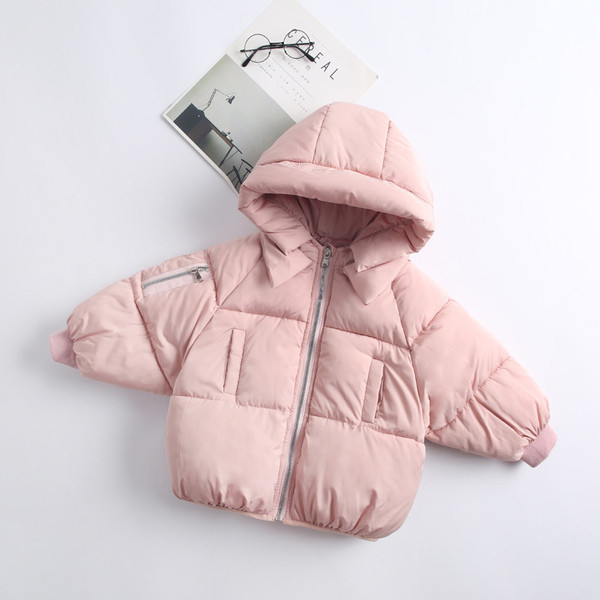 Új modell aktuális gyerekkabát kapucnival és cipzárral fehér, rózsaszín és sárga színben