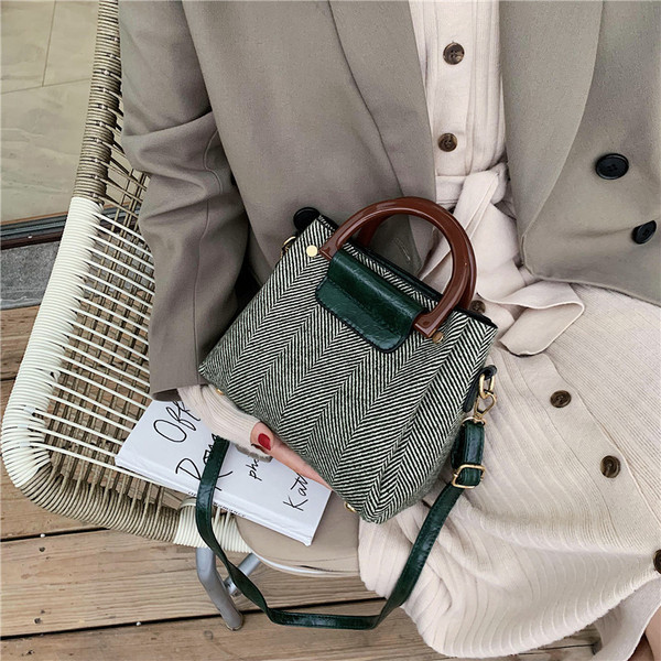 Geanta de dama moderna cu manere lungi si scurte in trei culori