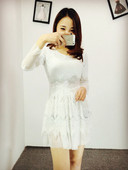 Rochie de dama moderna cu dantela si maneci lungi - model decupat