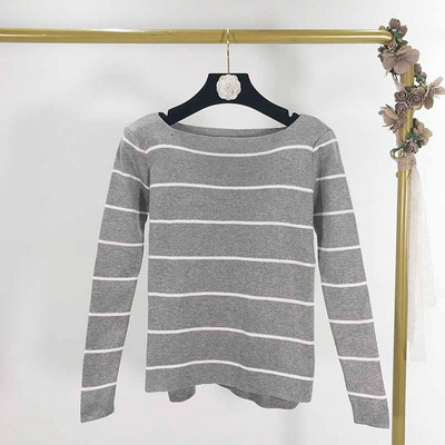 Γυναικεία ριγέ μπλούζα σε λευκό, γκρι και μαύρο χρώμα