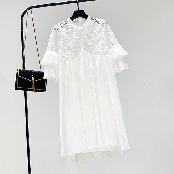 Γυναικείο  μοντέρνο φόρεμα  με κοντό μανίκι και δαντέλα σε λευκό, μαύρο και ροζ χρώμα