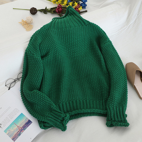 Aktuális női pulóver magas gallérral és zsebbel, különböző színekben