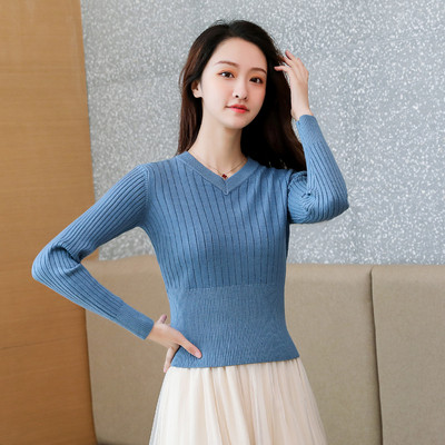 Hétköznapi női pulóver új modellje, hosszú ujjal és spitz nyakkivágással több színben