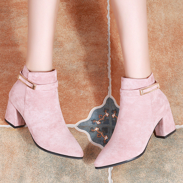 Елегантни дамски боти с дебел ток и метален елемент в розов,черен и кафяв цвят 