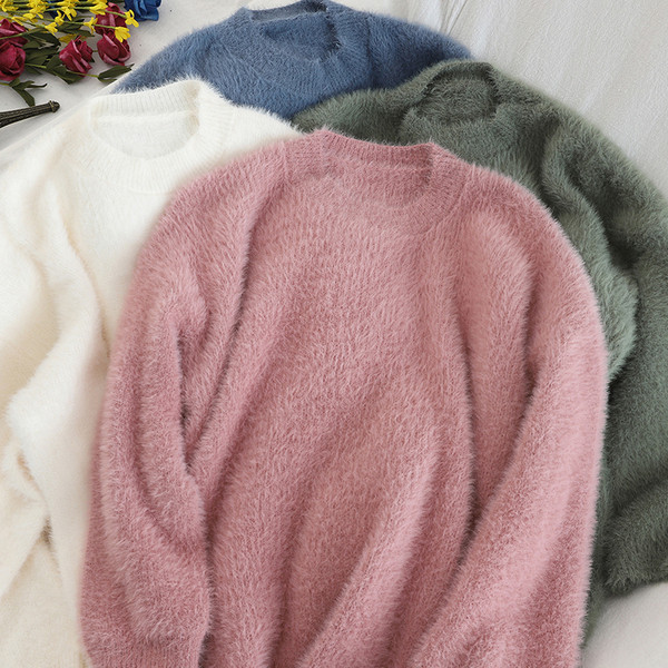 Γυναικείο ζεστό πουλόβερ με οβάλ λαιμόκοψη σε τέσσερα χρώματα