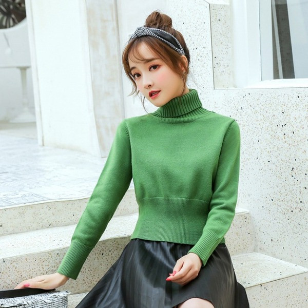 Új modell női pulóver magas polo gallérral több színben