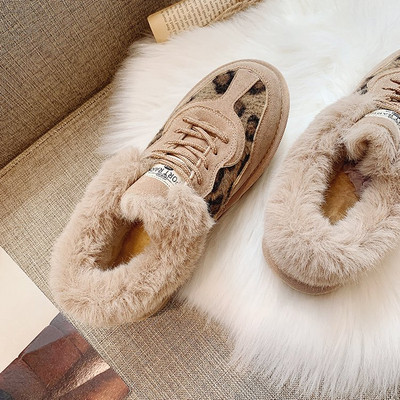 Καθημερινά γυναικεία παπούτσια casual  με ίσια σόλα  σε μπεζ και μαύρο χρώμα