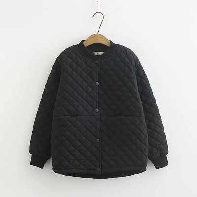 Nagy méretű női hosszú kabát zsebbel és gombokkal, négy színben