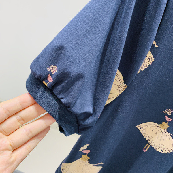 Rochie de dama cu aplicatie colorata si guler clasic