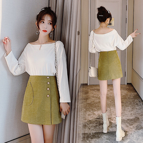 Fusta scurta de dama moderna cu nasturi in verde si negru