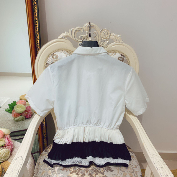 Cămașă de damă cu guler clasic în alb, negru și violet