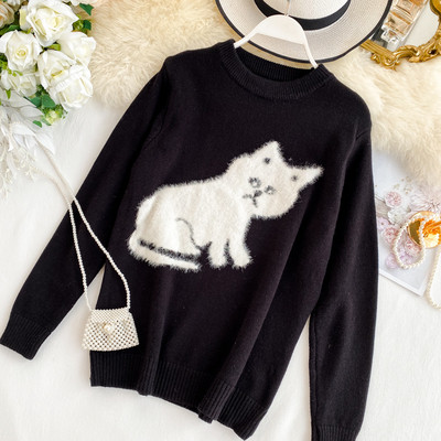 Pulover de dama cu decolteu rotund in alb si negru