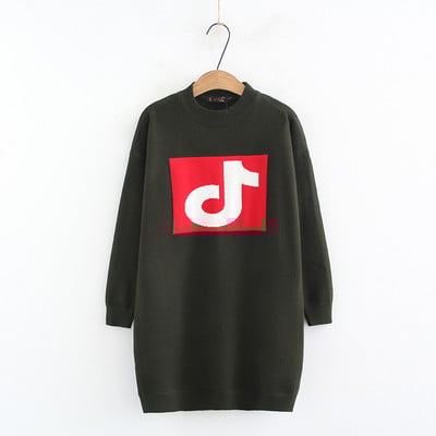 Bluză casual de damă cu aplicație în negru și albastru