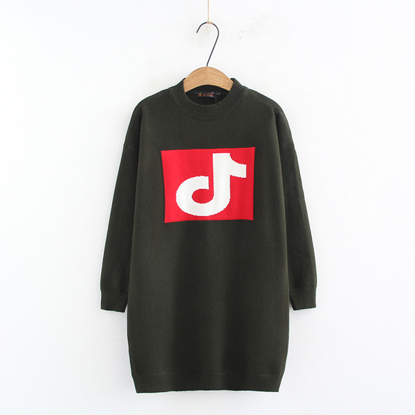 Bluză casual de damă cu aplicație în negru și albastru