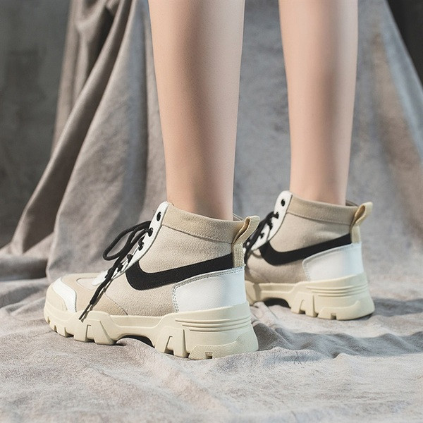 Cizme de drumeție de damă cu șireturi