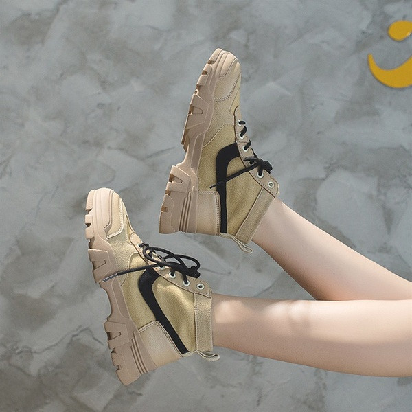 Cizme de drumeție de damă cu șireturi