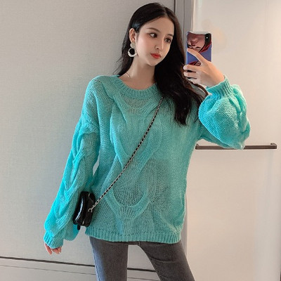 Μοντέρνο γυναικείο πουλόβερ με λαιμόκοψη O σε κόκκινο, λευκό και μπλε χρώμα